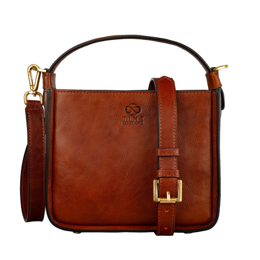 Women's Alms for Oblivion leather handbag in full-grain cowhide with detachable shoulder strap.